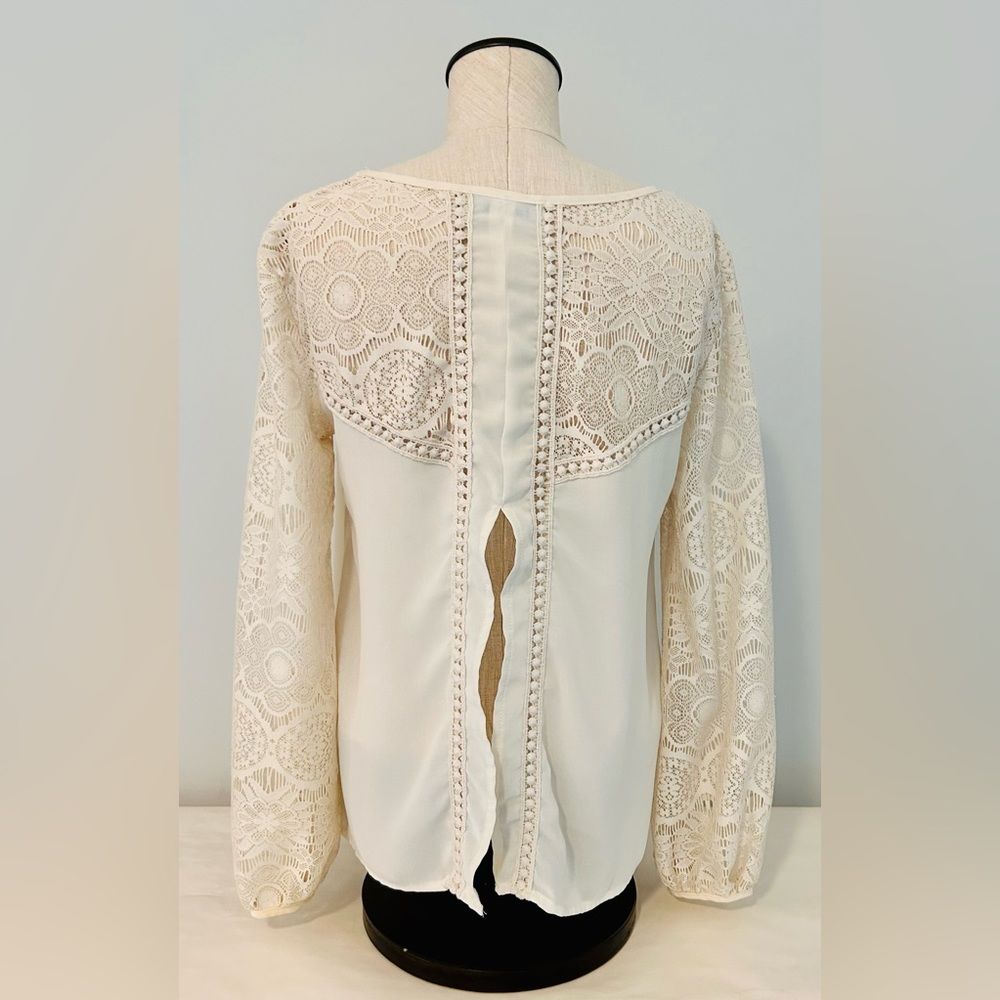 Fab’rik Open Back Lace And Embroidered Cream Top Size Medium